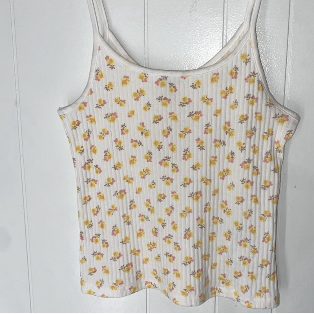 cute floral billabong cami top!